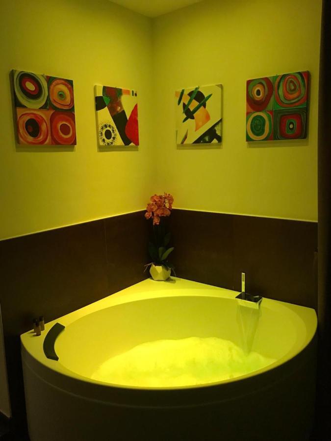 B&B In Centro Storico Salerno Eksteriør billede
