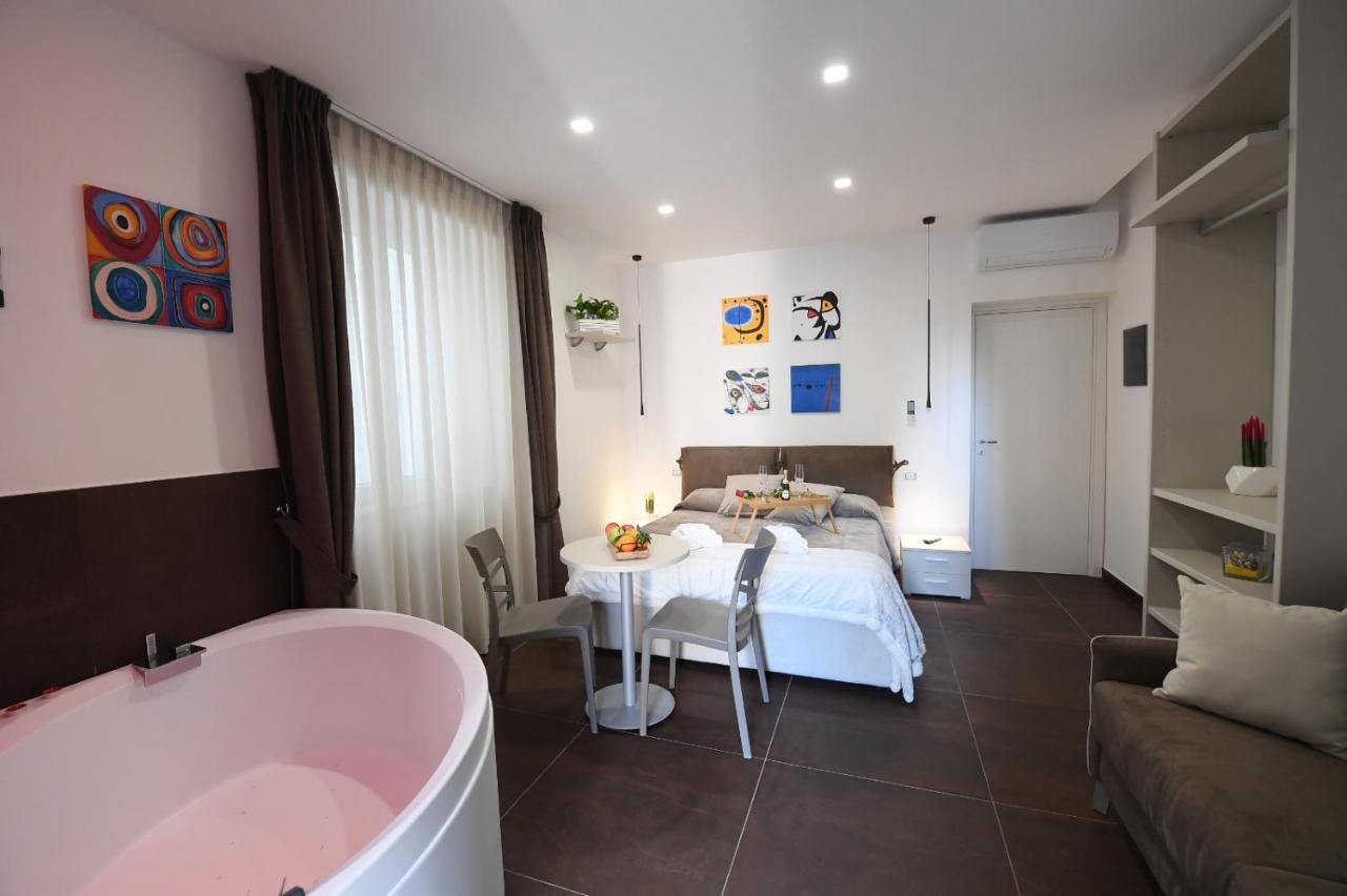 B&B In Centro Storico Salerno Eksteriør billede
